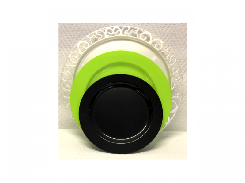 Gamme d'assiettes et de bols en plastique à Paris